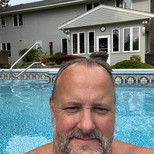 Meet your Posher, Gary